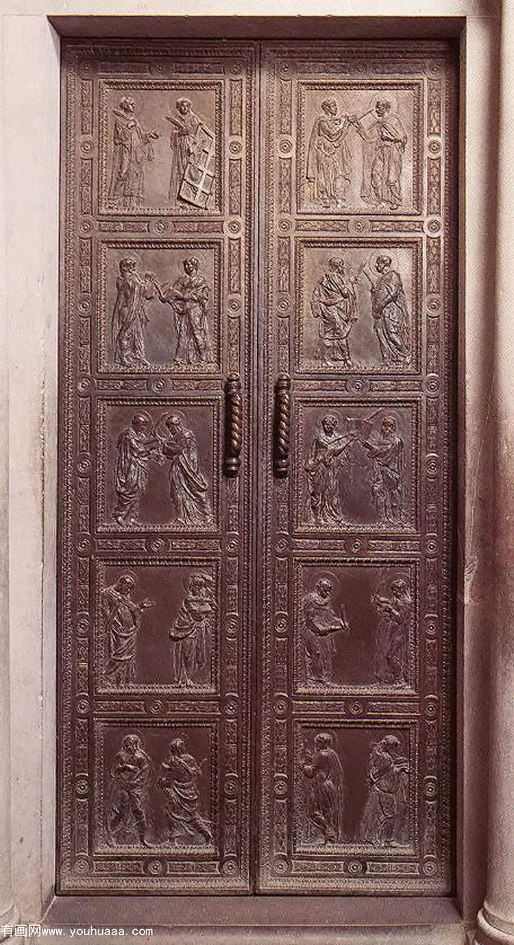 door with the representation of martyrs