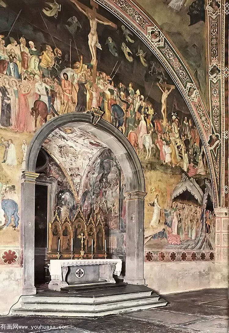 frescoes on the central wall