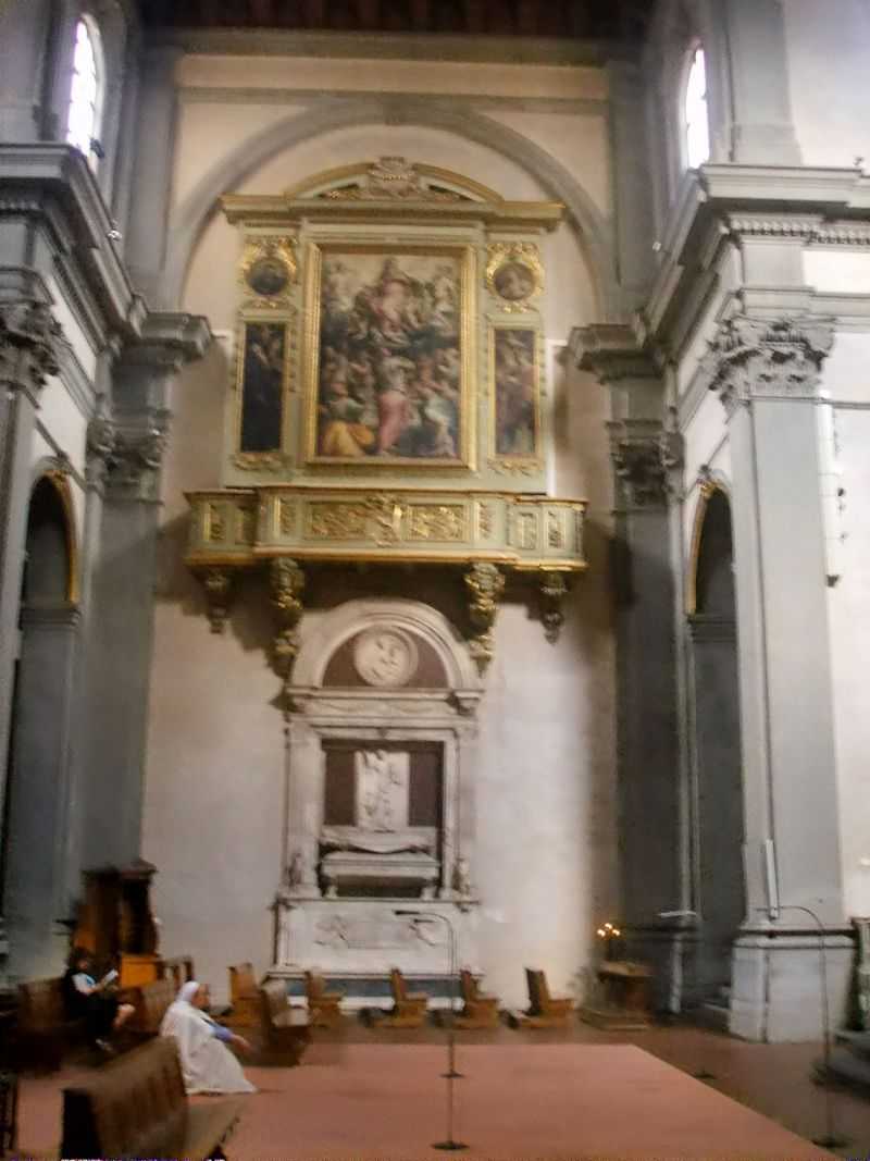 Badia Fiorentina church mino_da_fiesole,monumento_al_conte_ugo_di_toscana_e_pala_del_vasari in Florence, italy